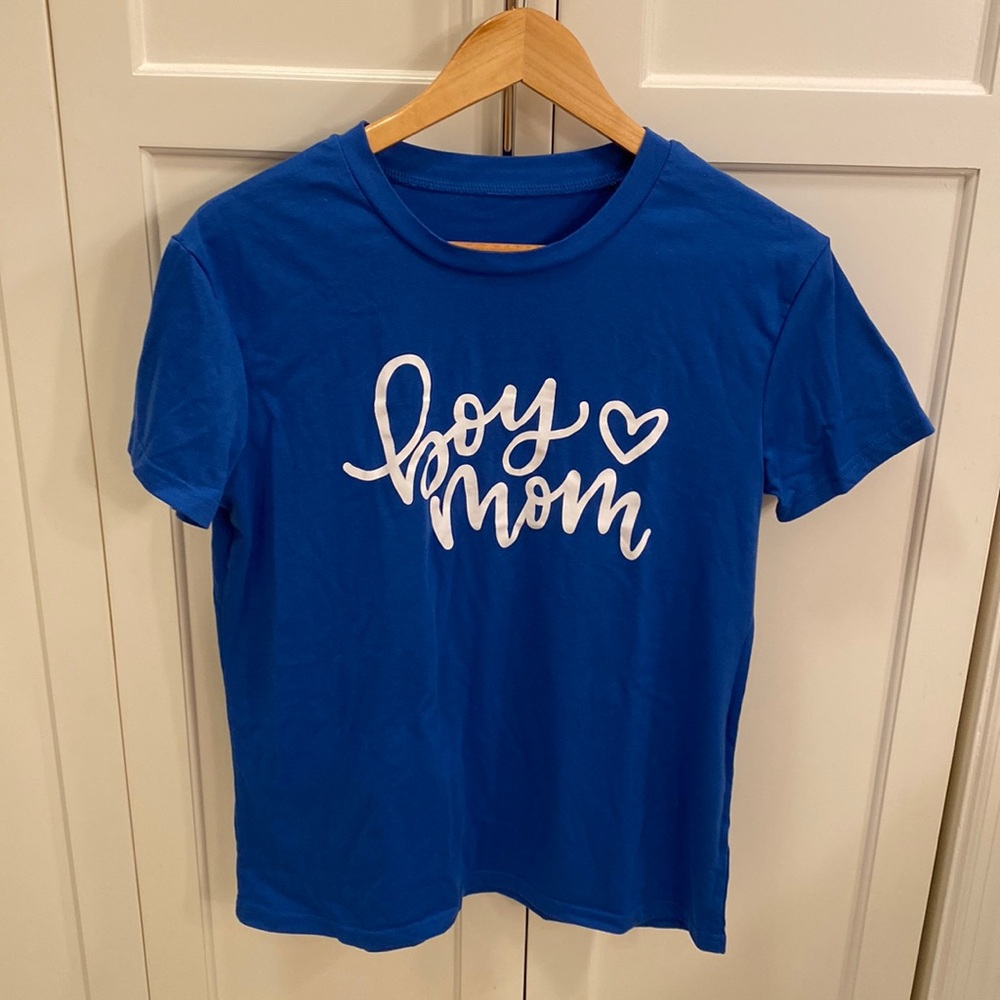 Boy mom tee